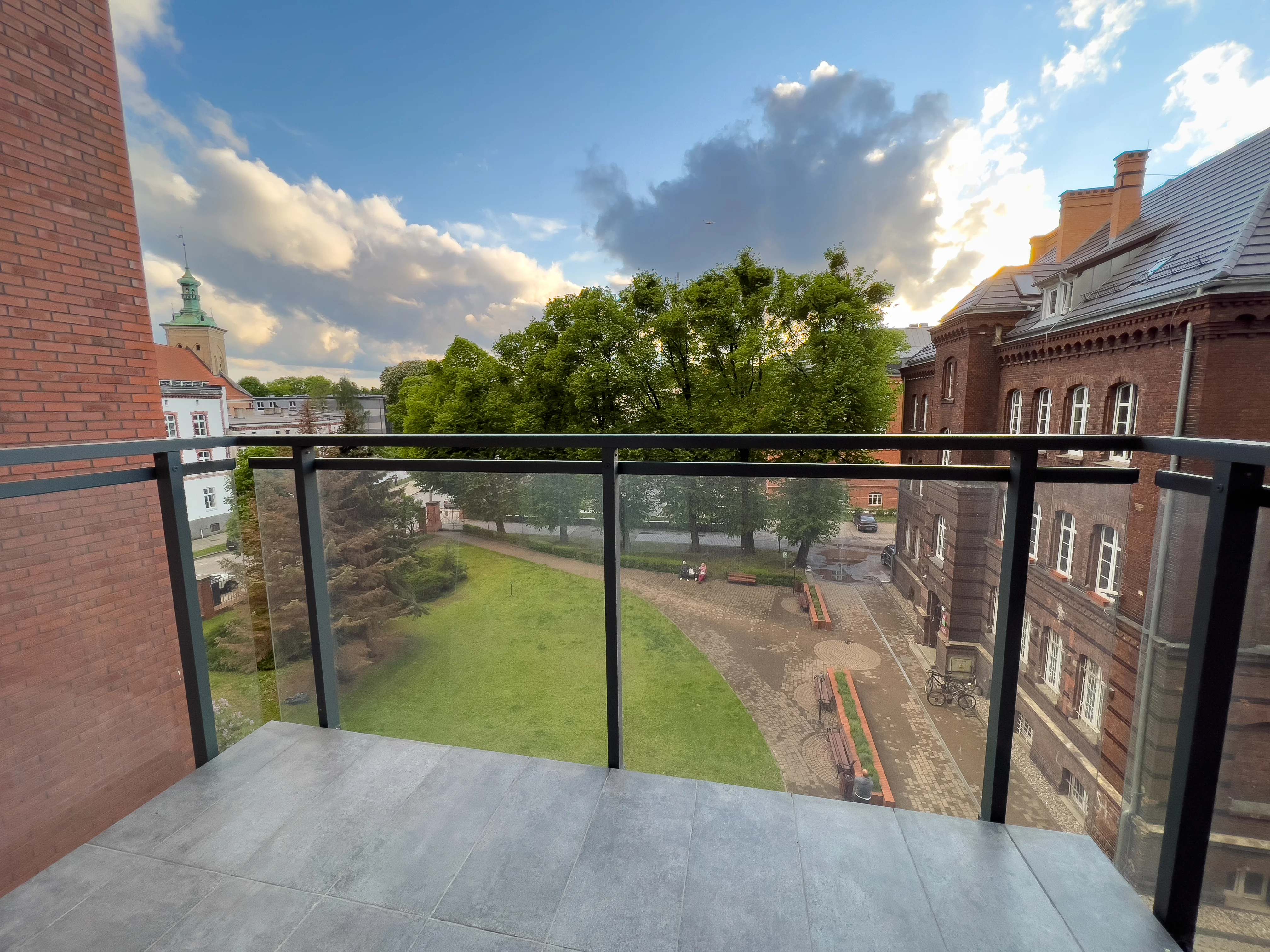 Apartament z widokiem na ogród